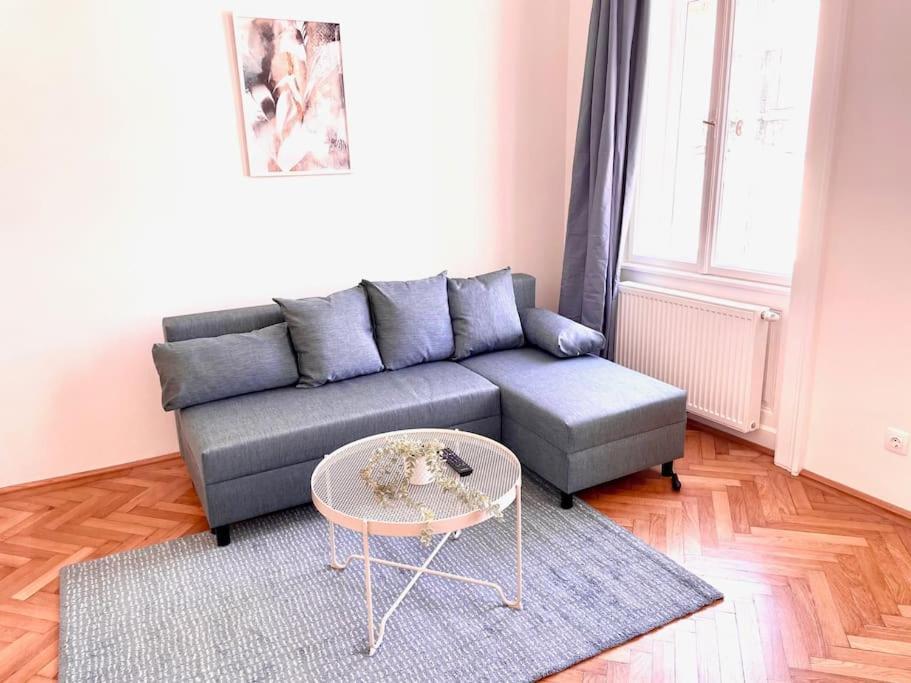 Brand New Spacious & Stylish Aptmt In City-Centre Wien Eksteriør billede